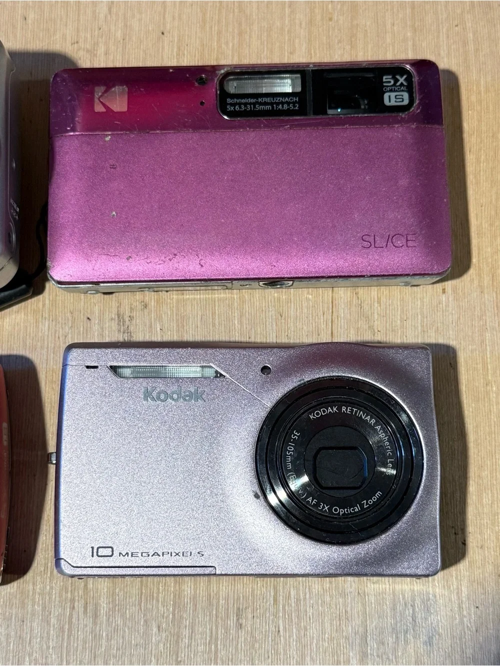 Lot of 4 Kodak Digital Cameras BROKEN “Parts/Repair”Buy As Is Read Info Below!